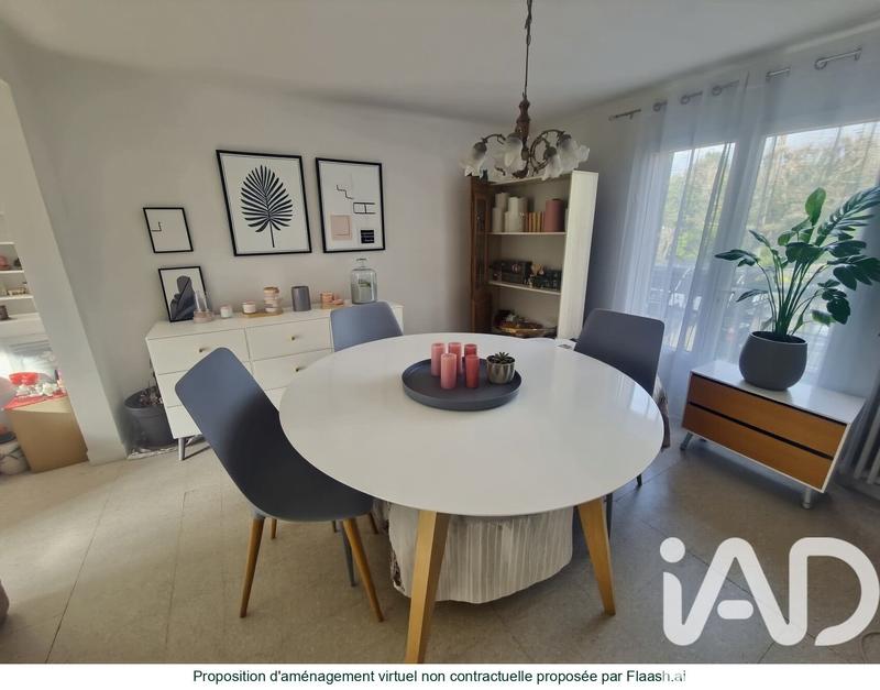 Maison - 90 m² - 5 pièces