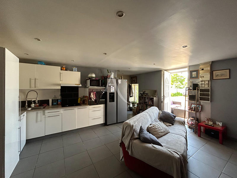 Maison - 268 m² - 11 pièces