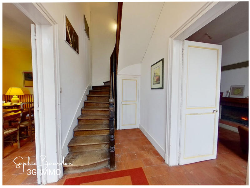 Maison - 107 m² - 6 pièces