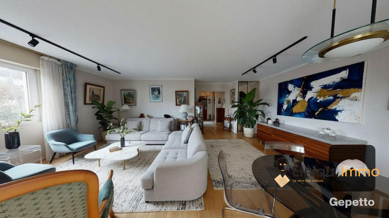 Appartement - 84 m² - 4 pièces