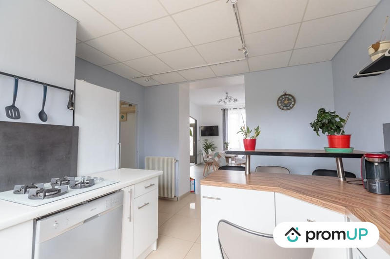 Maison - 185 m² - 7 pièces