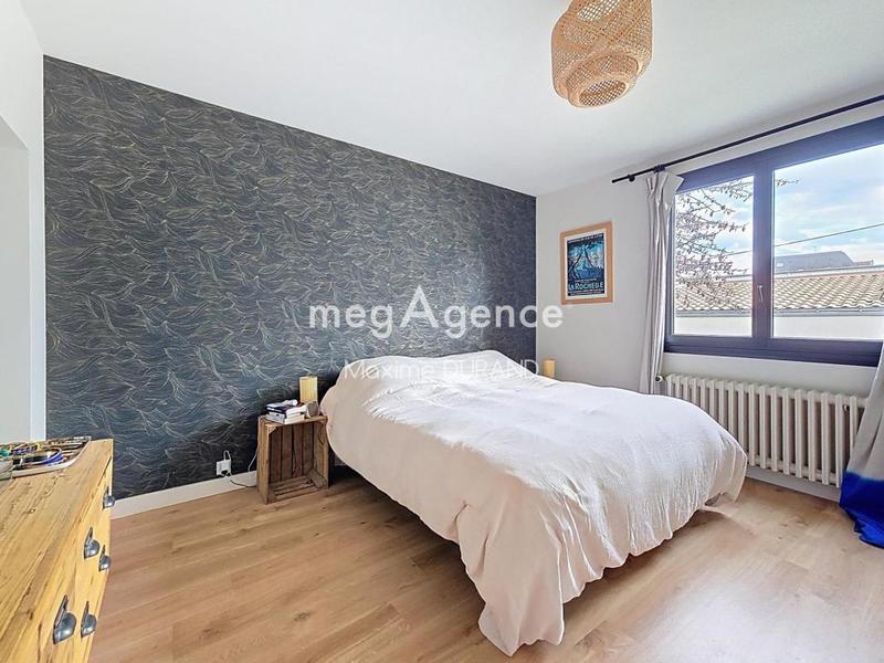 Maison - 273 m² - 10 pièces