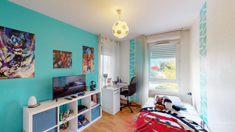 Appartement - 96 m² - 5 pièces