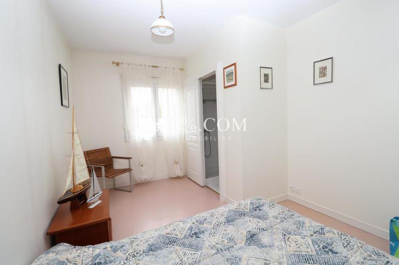 Maison - 176 m² - 9 pièces