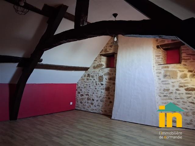 Maison de ville - 69 m² - 4 pièces