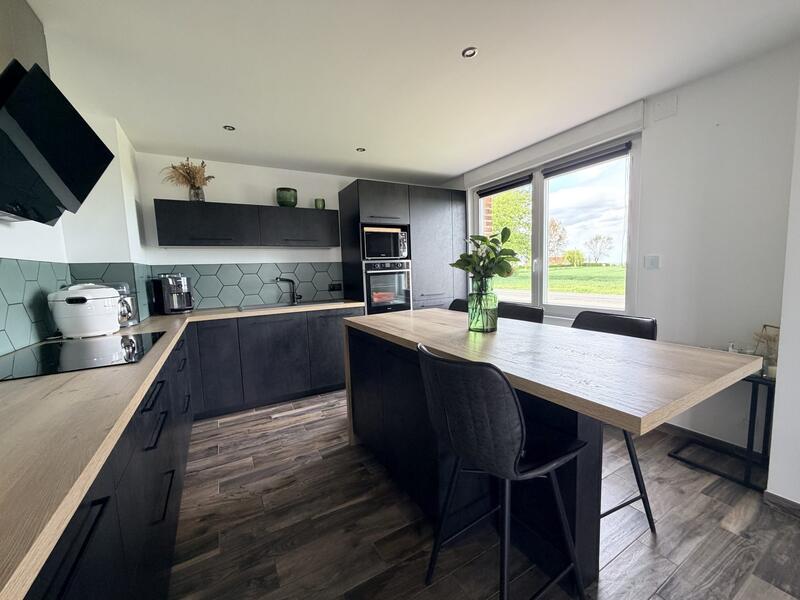 Maison - 139 m² - 5 pièces