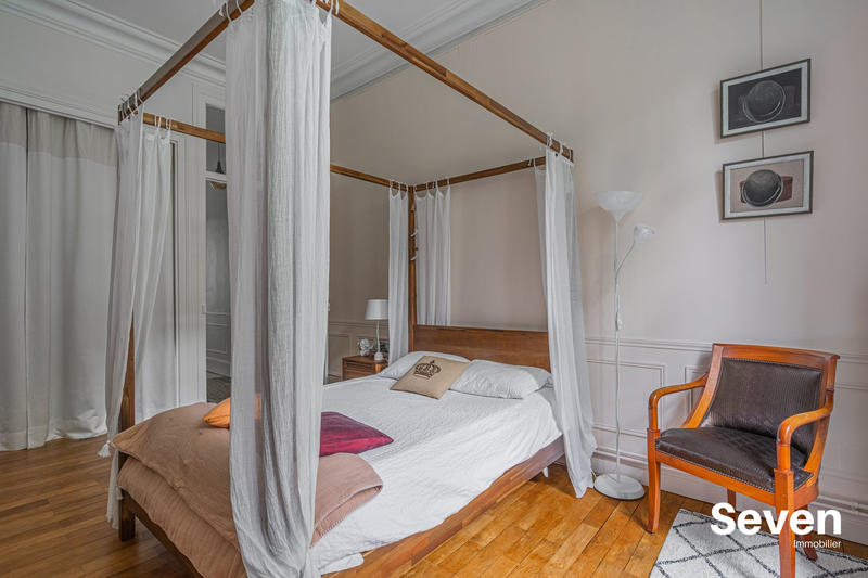 Appartement - 70 m² - 2 pièces