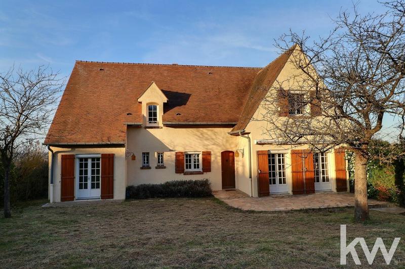 Maison - 220 m² - 7 pièces