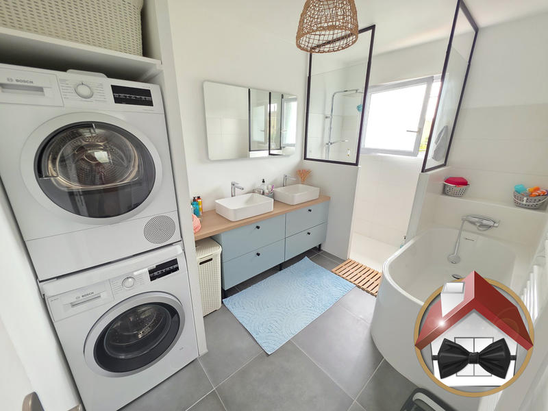 Maison - 148 m² - 6 pièces