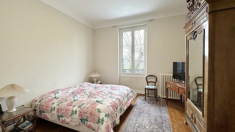 Maison bourgeoise - 202 m² - 8 pièces