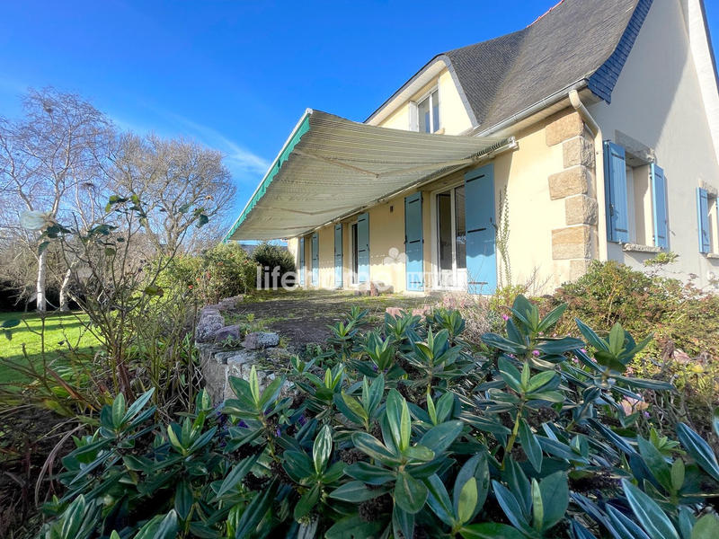 Maison - 190 m² - 7 pièces