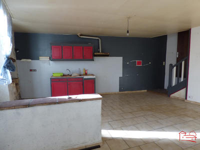 Maison - 98 m² - 5 pièces