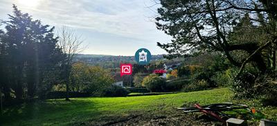 Terrain constructible - 1 525 m²