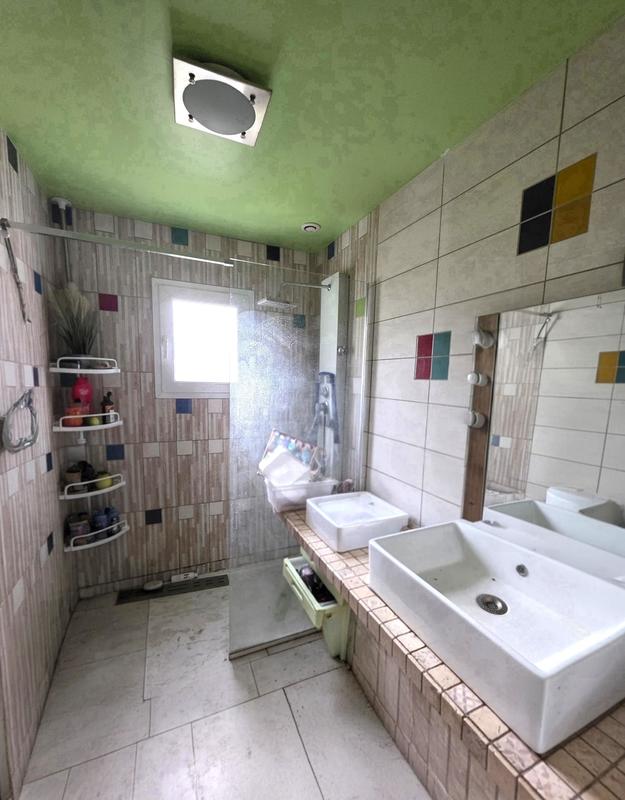 Maison - 137 m² - 6 pièces