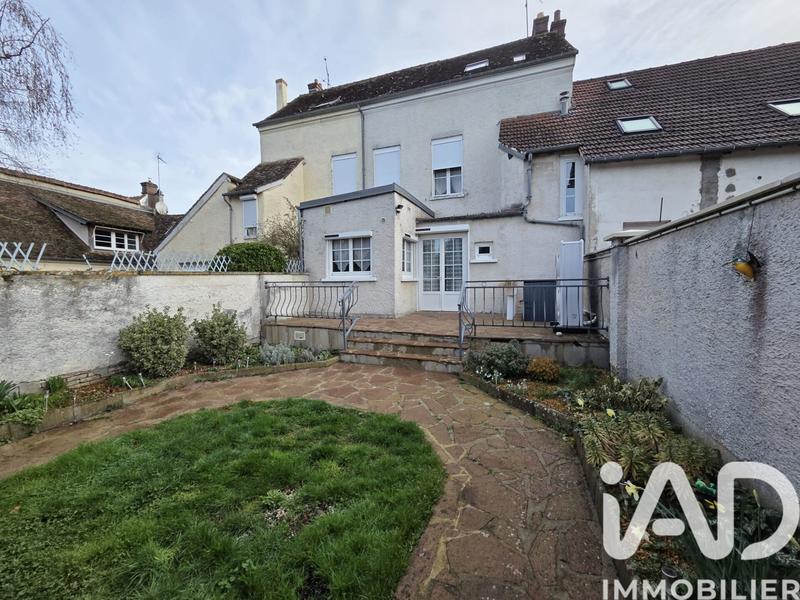 Maison - 79 m² - 5 pièces