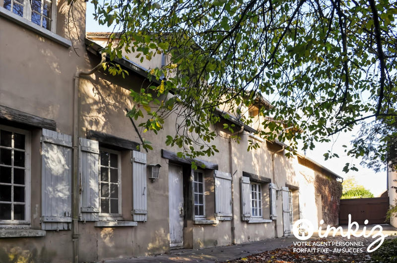 Maison - 436 m² - 14 pièces