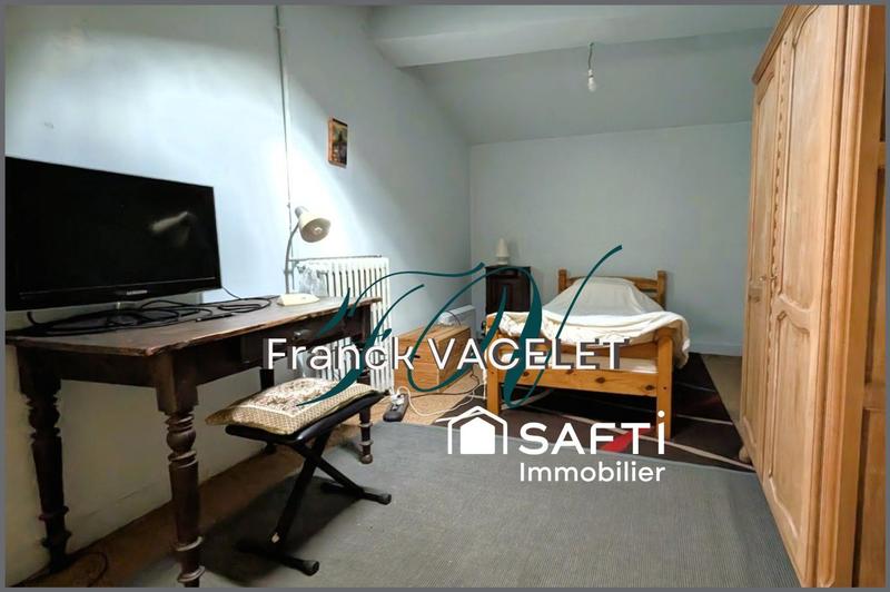 Maison - 310 m² - 5 pièces