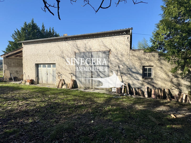 Maison - 207 m² - 6 pièces