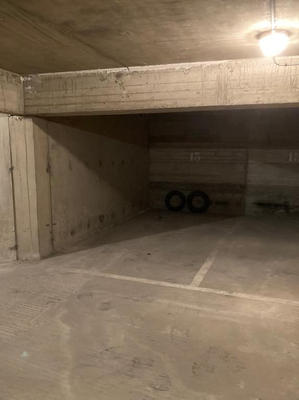 Parking / Garage - 13 m²