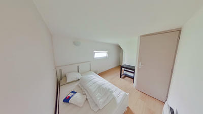 Chambre - 134 m² - 7 pièces