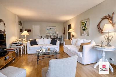 Appartement - 90 m² - 4 pièces