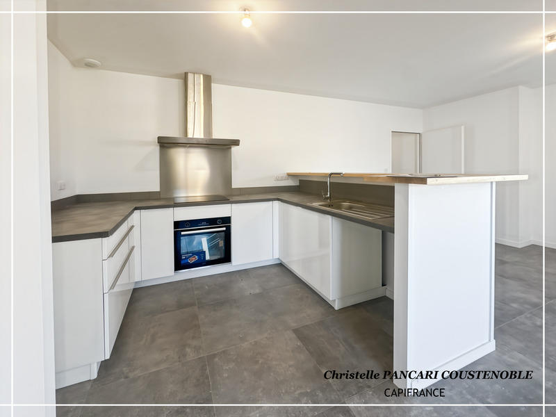 Maison - 93 m² - 4 pièces