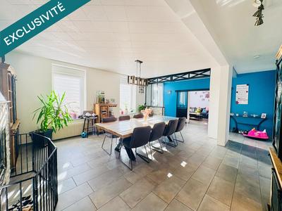 Maison - 223 m² - 8 pièces