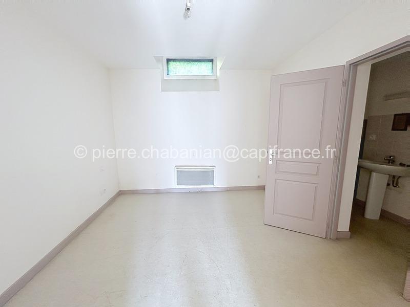 Immeuble - 349 m² - 18 pièces