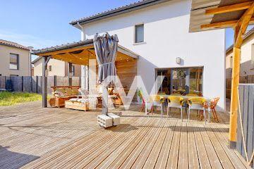 Maison - 90 m² - 4 pièces