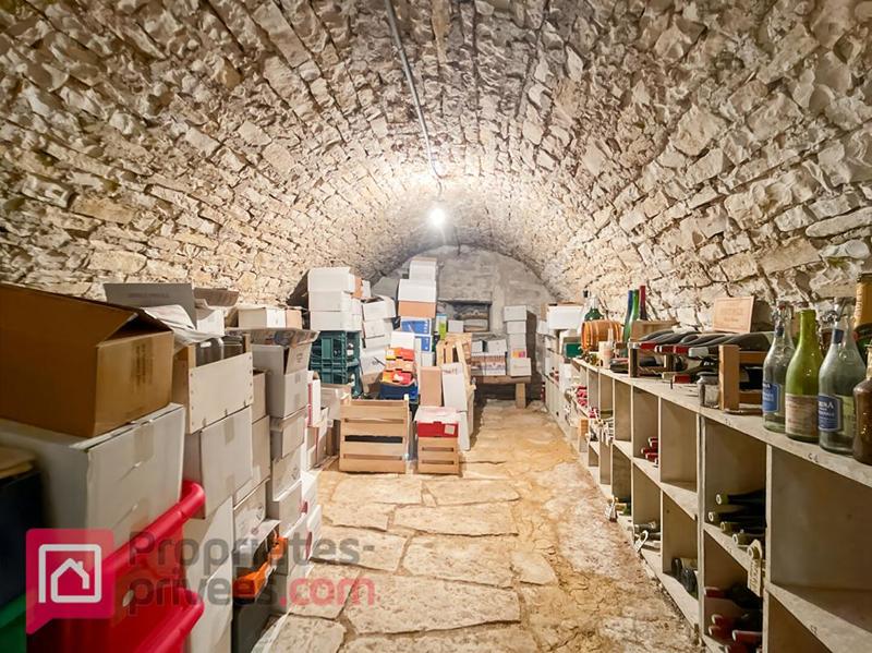 Maison - 353 m² - 9 pièces