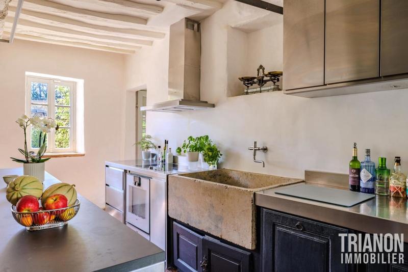 Propriété - 340 m² - 7 pièces