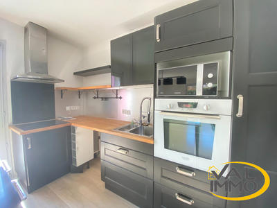 Appartement - 93 m² - 4 pièces