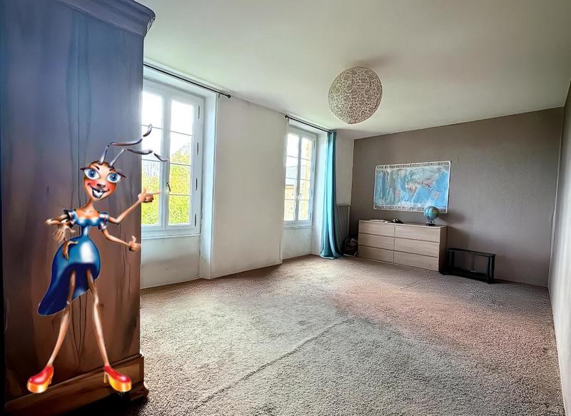 Demeure - 234 m² - 7 pièces