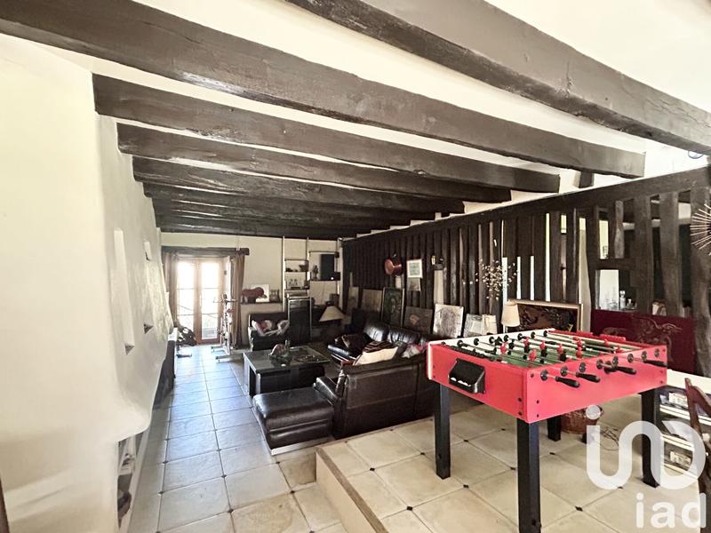 Maison - 360 m² - 8 pièces