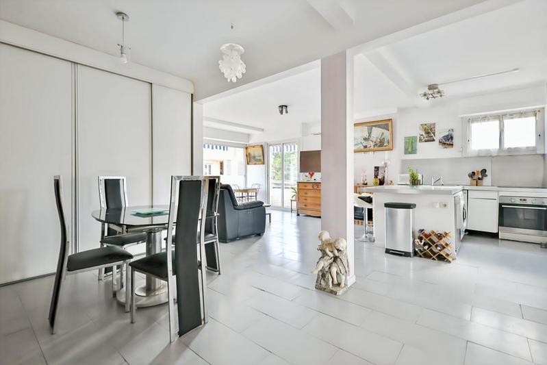 Appartement - 80 m² - 3 pièces