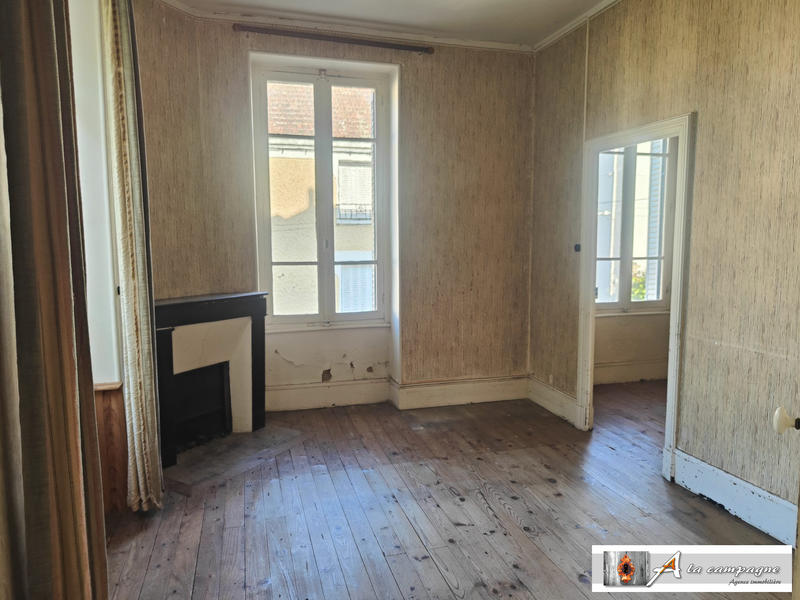 Maison traditionnelle - 283 m² - 17 pièces