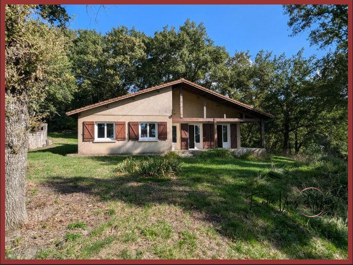 Maison - 92 m² - 5 pièces