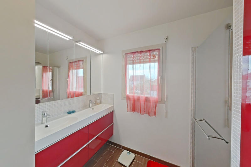 Maison - 132 m² - 6 pièces