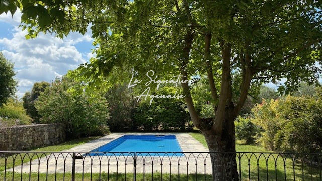 Maison - 344 m² - 8 pièces