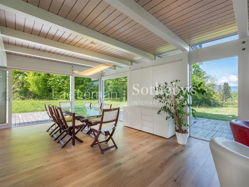 Maison - 257 m² - 6 pièces