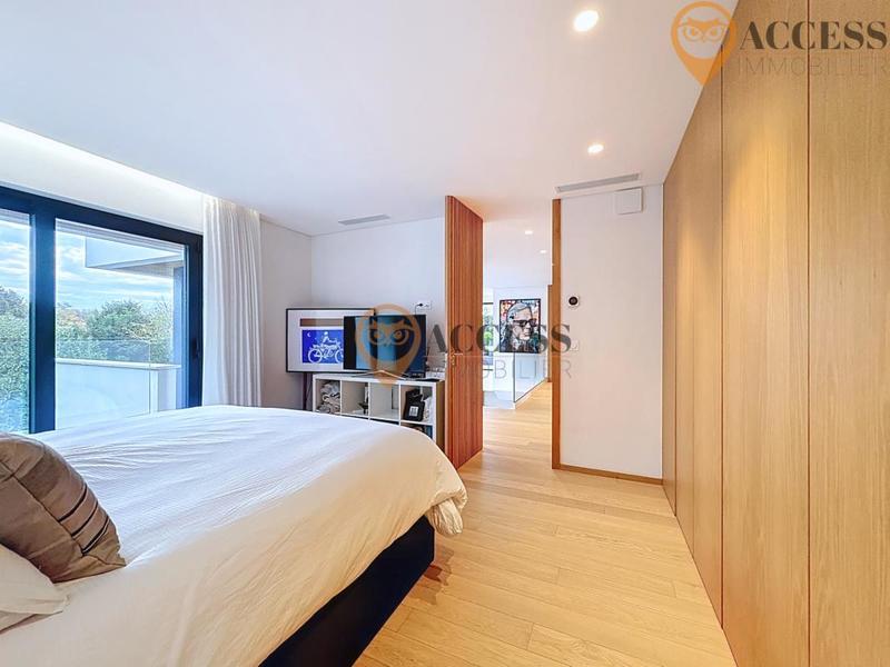 Maison - 177 m² - 7 pièces