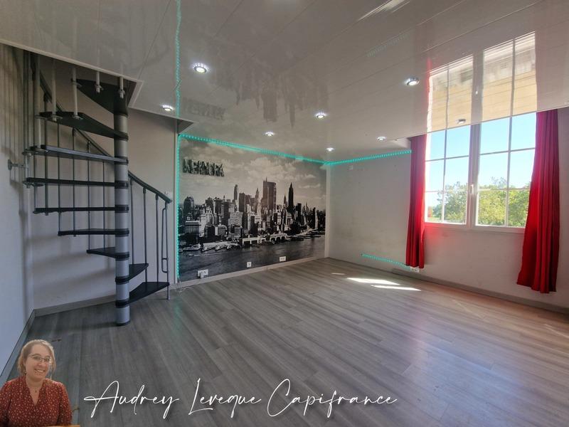 Maison - 179 m² - 7 pièces