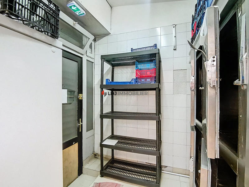 Local commercial - 54 m² - 1 pièce