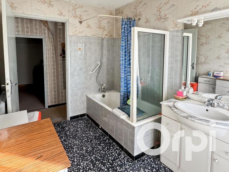 Maison - 166 m² - 7 pièces