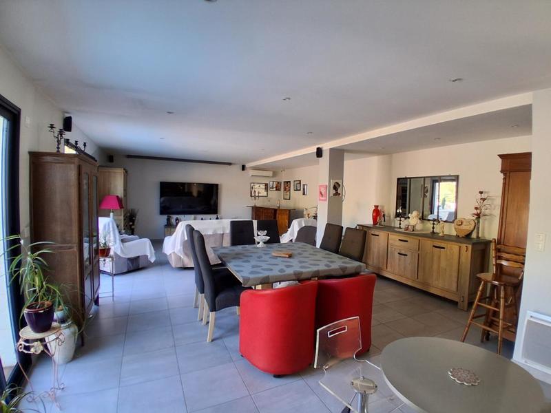 Maison - 140 m² - 6 pièces