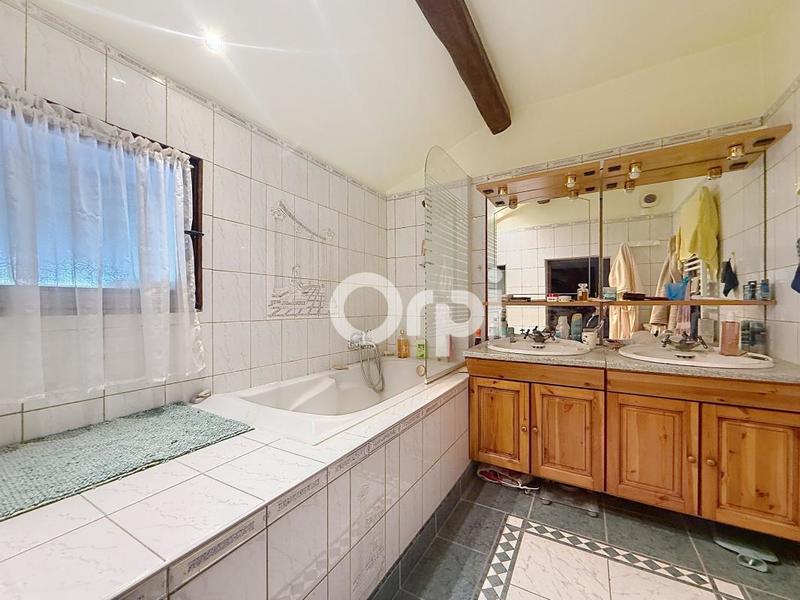 Maison - 152 m² - 6 pièces