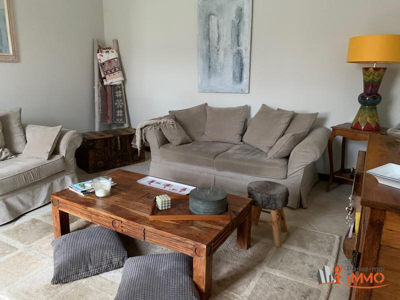 Maison - 301 m² - 8 pièces