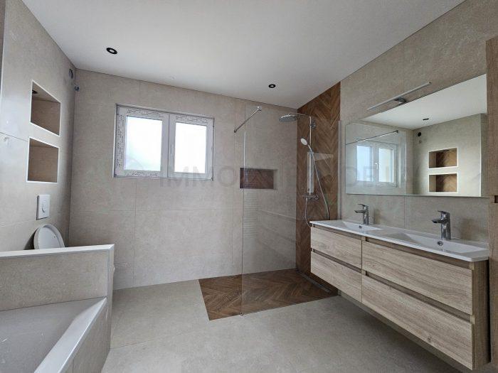 Maison contemporaine - 123 m² - 5 pièces