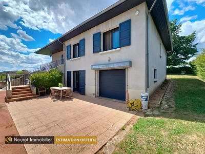 Maison - 142 m² - 6 pièces