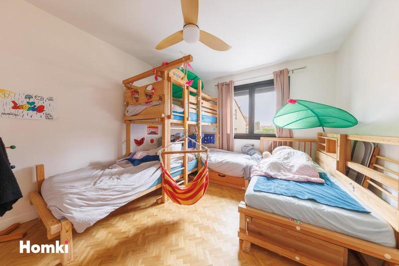 Maison - 200 m² - 6 pièces